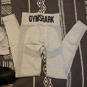 SOLD Gymshark flex leggings
